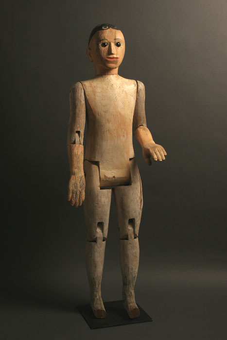 carved_wood_boy_mannequin1